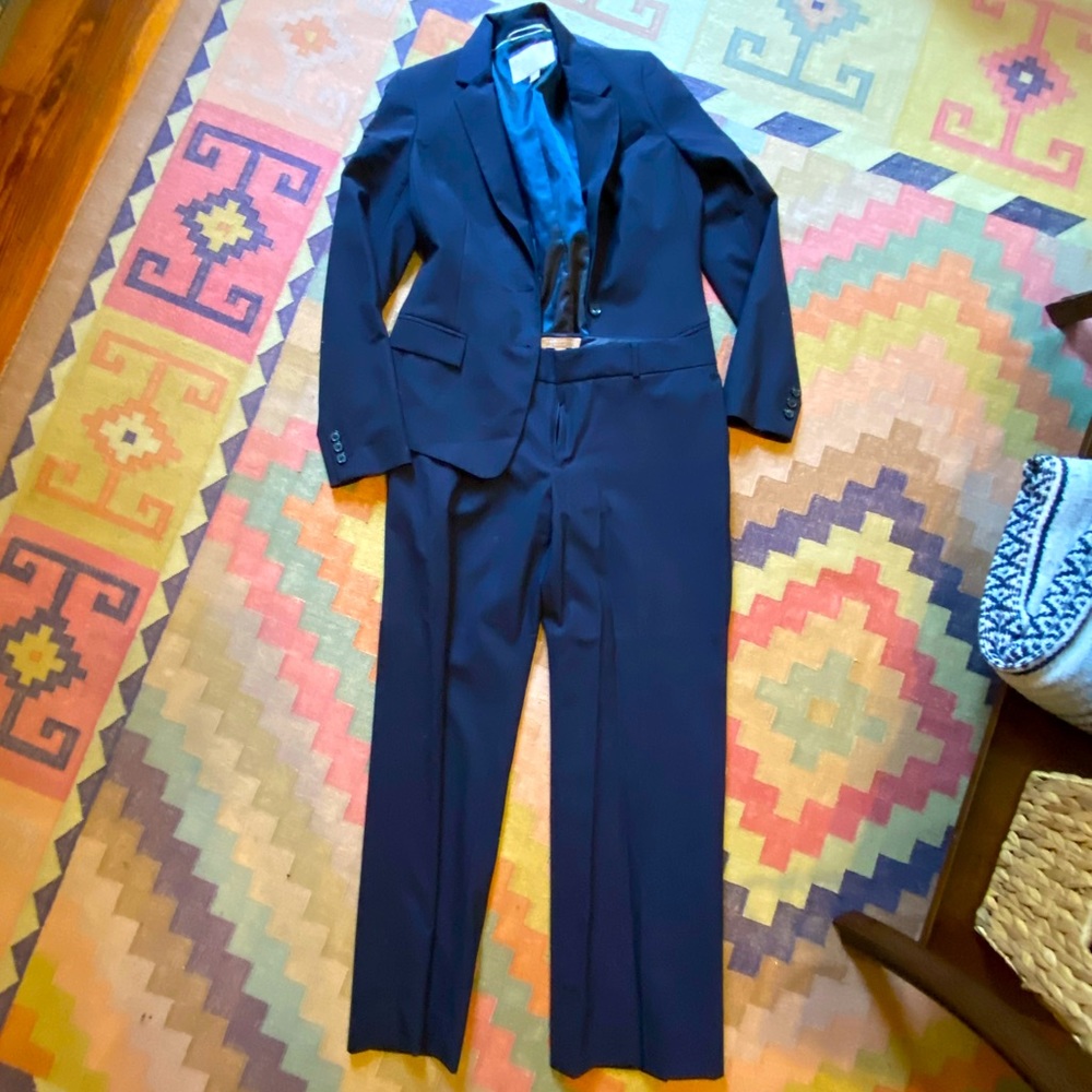 Banana Republic Like New Suit